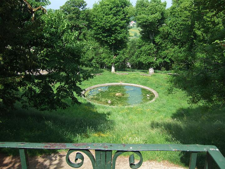 2008-05- (673).JPG - Fontaine la Grenouille - Hier fand der junge Diderot Zeit und Muße für seine philosophischen Studien.